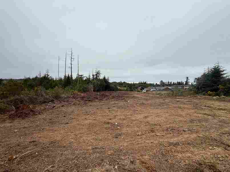 Coos Bay Home Site Prep - Site Prep project in Coos Bay, Oregon (photo 9)